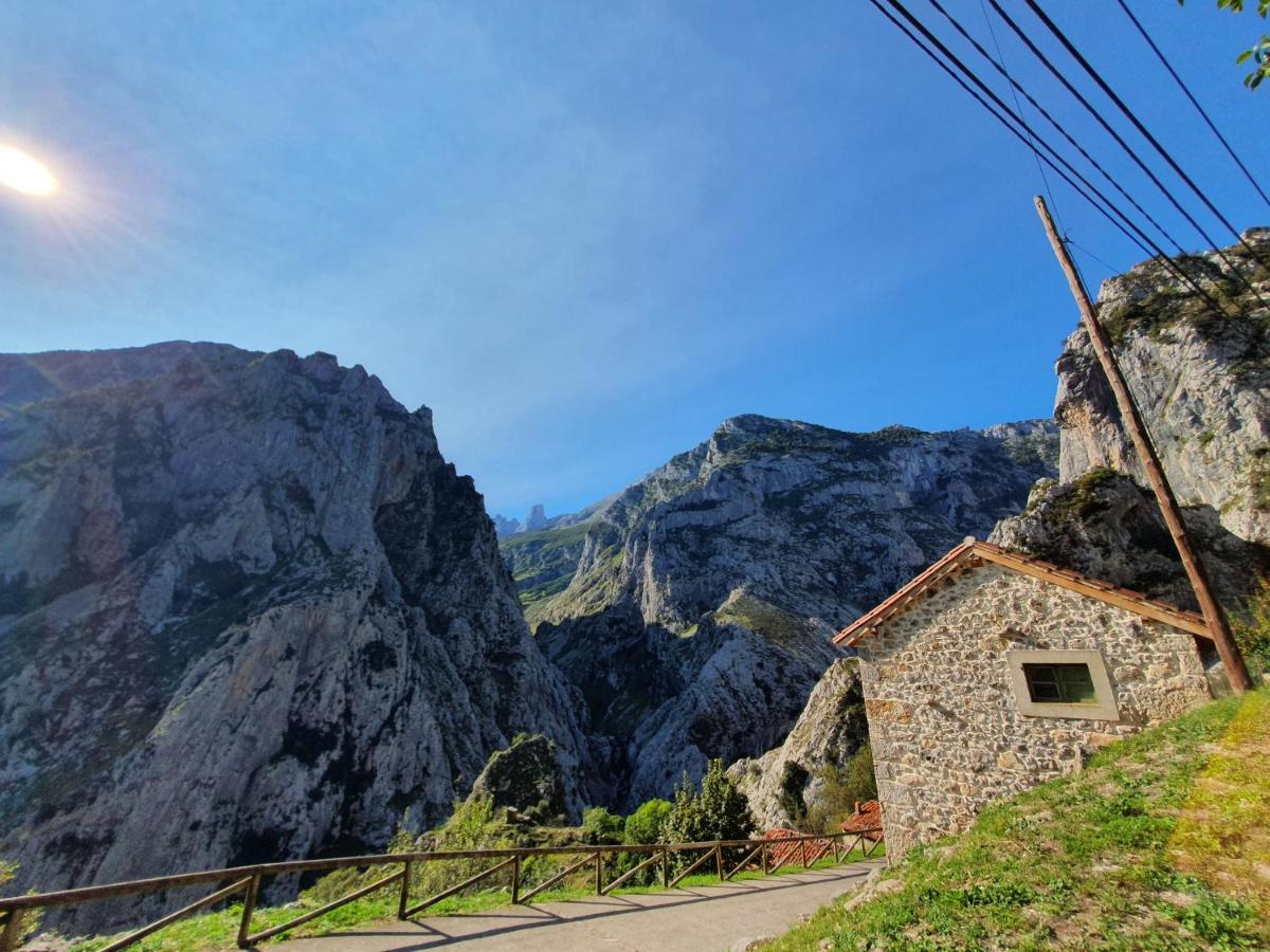 La Estancia De Cangas - Amplio Piso Con Garaje Onís Exteriér fotografie